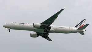 Photo of F-GZNA - Boeing 777-328(ER) operated by Air France