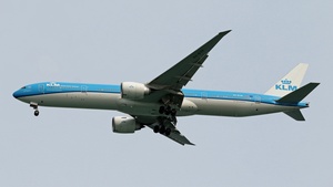 Photo of PH-BVR - Boeing 777-306(ER) operated by KLM Royal Dutch Airlines