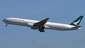 Photo of B-HNW - Boeing 777-31H operated by Cathay Pacific Airways