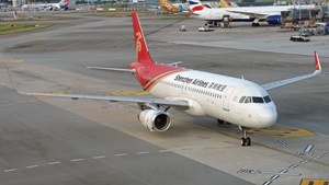 Photo of B-8413 - Airbus A320-232 operated by Shenzhen Airlines