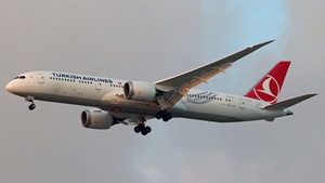 Photo of TC-LLC - Boeing 787-9 Dreamliner operated by Turkish Airlines
