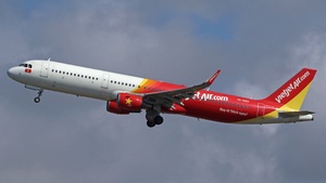 Photo of VN-A683 - Airbus A321-211 operated by VietJet Air