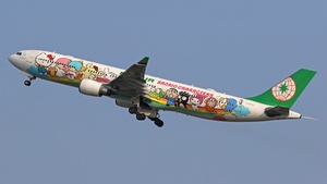 Photo of B-16332 - Airbus A330-302 operated by EVA Air