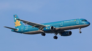 Photo of VN-A361 - Airbus A321-231 operated by Vietnam Airlines