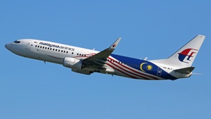 Photo of 9M-MLT - Boeing 737-8H6 operated by Malaysia Airlines
