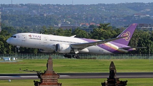 Photo of HS-TQE - Boeing 787-8 Dreamliner operated by Thai Airways International