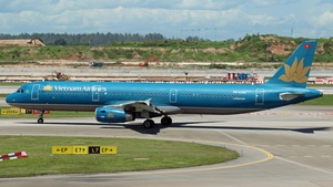 Photo of VN-A399 - Airbus A321-231 operated by Vietnam Airlines