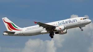 Photo of 4R-ABN - Airbus A320-214 operated by SriLankan Airlines