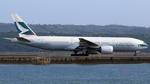 Photo of B-HNB - Boeing 777-267 operated by Cathay Pacific Airways