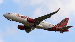 Photo with serial 6823 - Airbus A320-214