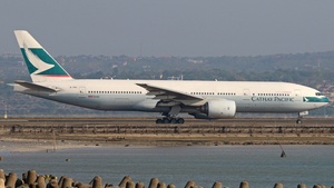Photo of B-HNL - Boeing 777-267 operated by Cathay Pacific Airways
