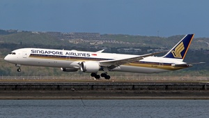 Photo of 9V-SCE - Boeing 787-10 Dreamliner operated by Singapore Airlines