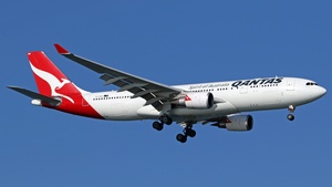Photo of VH-EBN - Airbus A330-202 operated by Qantas
