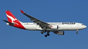 Photo of VH-EBR - Airbus A330-202 operated by Qantas