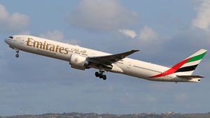 Photo of A6-ENE - Boeing 777-31H(ER) operated by Emirates