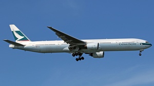 Photo of B-HNJ - Boeing 777-367 operated by Cathay Pacific Airways