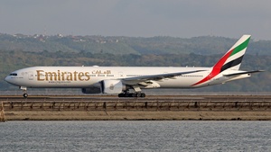 Photo of A6-ECZ - Boeing 777-31H(ER) operated by Emirates