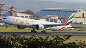 Photo of A6-ECB - Boeing 777-31H(ER) operated by Emirates