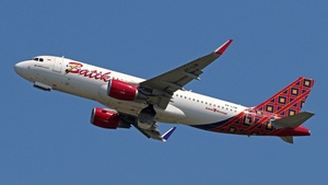 Photo of PK-LUW - Airbus A320-214 operated by Batik Air