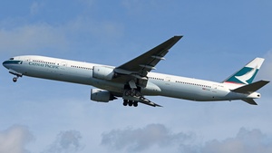 Photo of B-HNQ - Boeing 777-367 operated by Cathay Pacific Airways