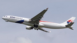 Photo of 9M-MTE - Airbus A330-323 operated by Malaysia Airlines