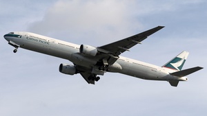 Photo of B-HNO - Boeing 777-367 operated by Cathay Pacific Airways