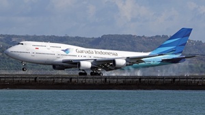 Photo with serial 25705 - Boeing 747-4U3