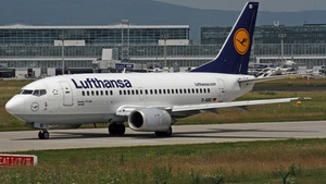 Photo of D-ABID - Boeing 737-530 operated by Lufthansa