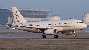 Photo with serial 1053 - Airbus A319-133(CJ)