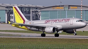 Photo of D-AKNR - Airbus A319-112 operated by Germanwings