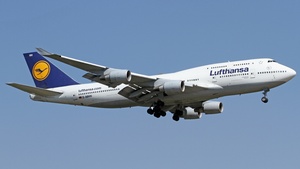 Photo with serial 25045 - Boeing 747-430