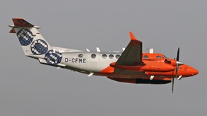 Photo of D-CFME - Beechcraft B300 Super King Air 350 operated by FCS Flight Calibration Services