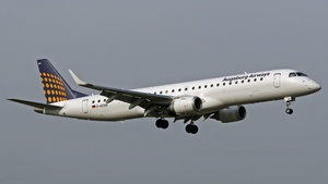 Photo of D-AEMA - Embraer ERJ-195LR operated by Augsburg Airways