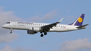 Photo of D-AECE - Embraer ERJ-190LR operated by Lufthansa CityLine
