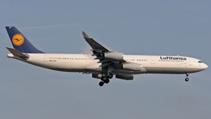 Photo of D-AIGH - Airbus A340-311 operated by Lufthansa