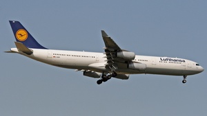 Photo of D-AIGV - Airbus A340-313 operated by Lufthansa