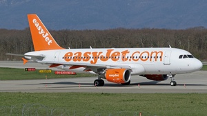 Photo of G-EZFF - Airbus A319-111 operated by easyJet
