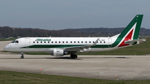 Photo of EI-RDF - Embraer ERJ-175STD operated by Alitalia CityLiner