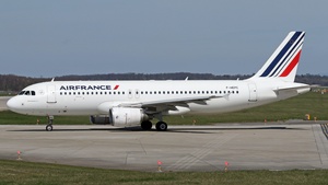 Photo of F-HEPC - Airbus A320-214 operated by Air France