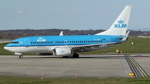 Photo of PH-BGN - Boeing 737-7K2 operated by KLM Royal Dutch Airlines
