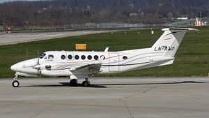 Photo of LN-AWD - Beechcraft B300 Super King Air 350 operated by Airwing