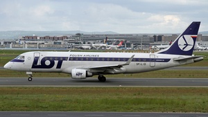 Photo of SP-LID - Embraer ERJ-175STD operated by LOT Polish Airlines
