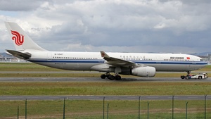 Photo of B-5947 - Airbus A330-343 operated by Air China