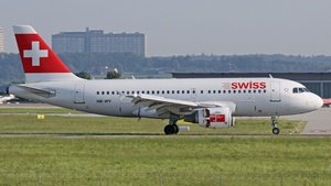 Photo of HB-IPY - Airbus A319-112 operated by Swiss International Air Lines
