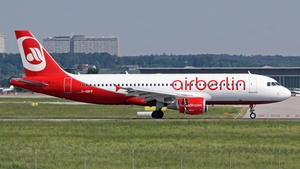 Photo of D-ABFP - Airbus A320-214 operated by Air Berlin