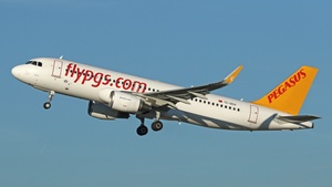 Photo of TC-DCH - Airbus A320-216 operated by Pegasus Airlines