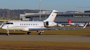 Photo of HB-JRI - Bombardier Global 5000 operated by ExecuJet Europe