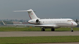 Photo of HB-JRI - Bombardier Global 5000 operated by ExecuJet Europe