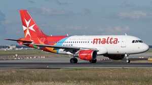 Photo of 9H-AEL - Airbus A319-112 operated by Air Malta