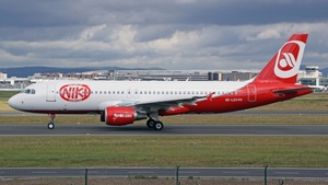 Photo of OE-LEX - Airbus A320-214 operated by Niki